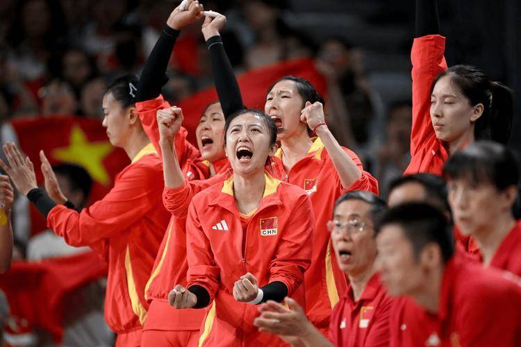 九游游戏技巧包含Ming连续十场比赛得分超过惊险取胜，塞尔维亚队挑战极限！的词条