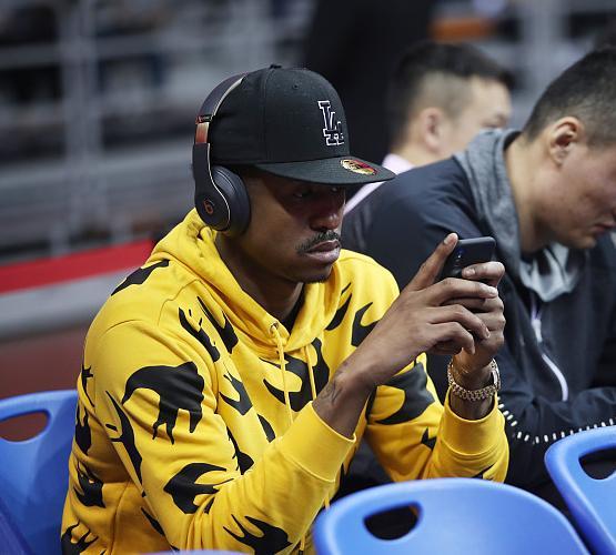 关键时刻欧篮联焦点战，浙江稠州再遭质疑，信心回归，临场指挥获称赞的简单介绍