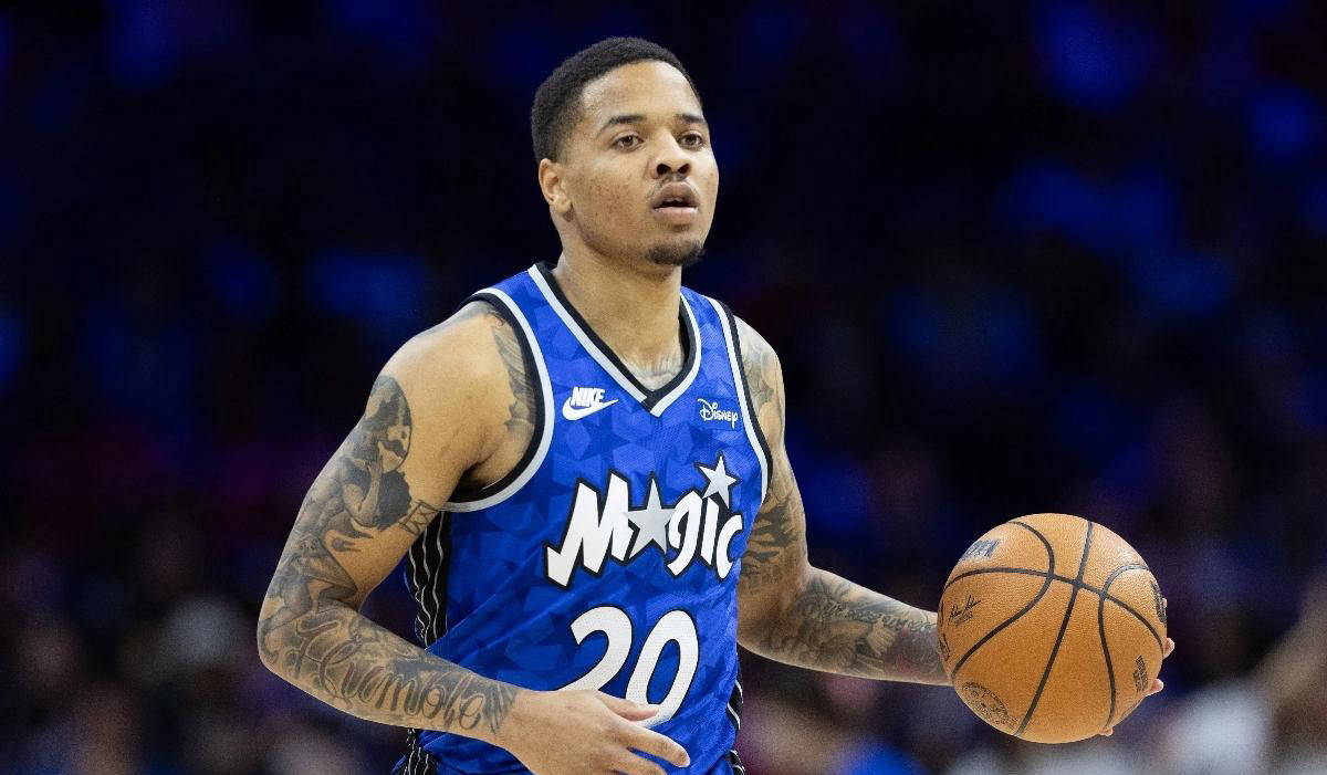 萨克拉门托国王赛后造点机会；志在NBA季后赛名次提升；态度坚定；训练强度明显提升的简单介绍