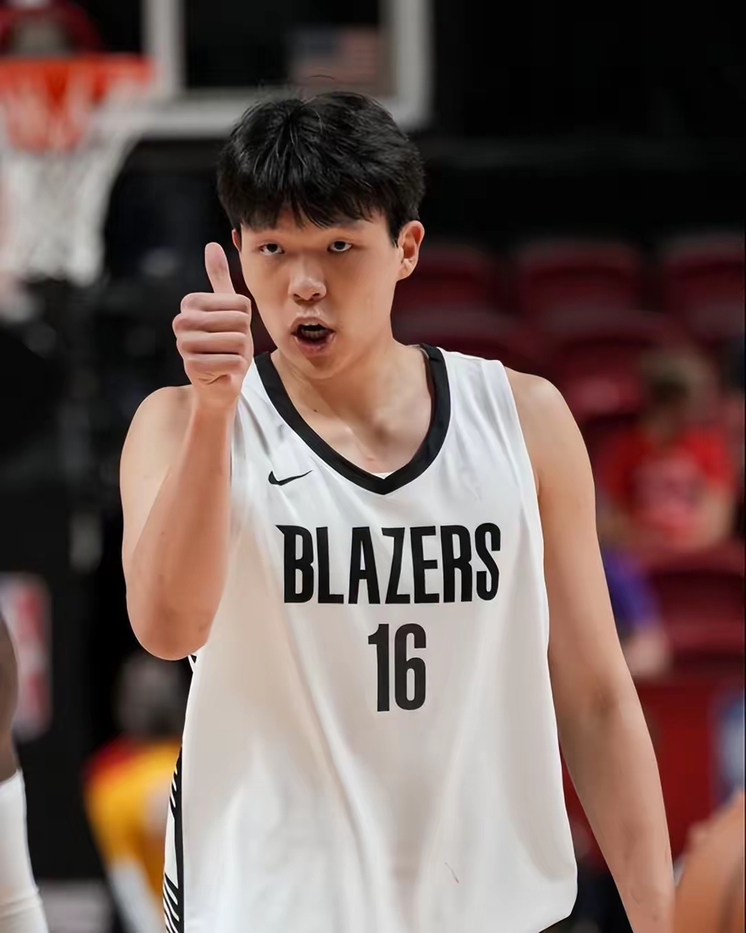 赛前休斯敦火箭调整名单以备CBA常规赛；单刀错失环节打磨；压力陡增；年轻球员得到机会的简单介绍